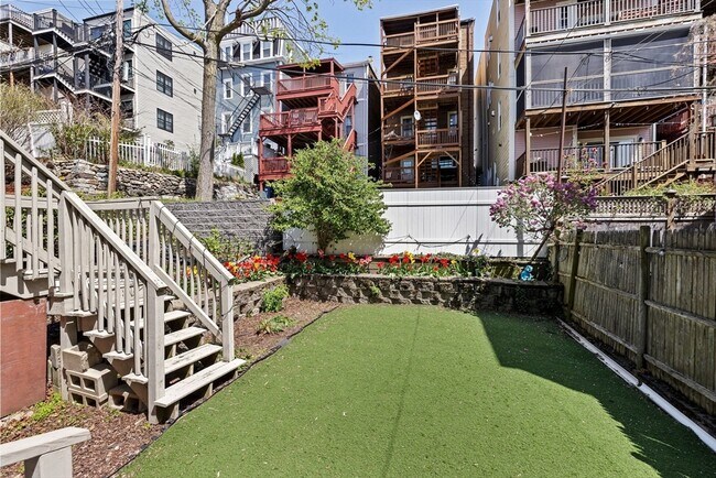 Building Photo - 58 Gates St Unit 1 Rental