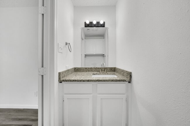 Photo - 161 County Road 1135