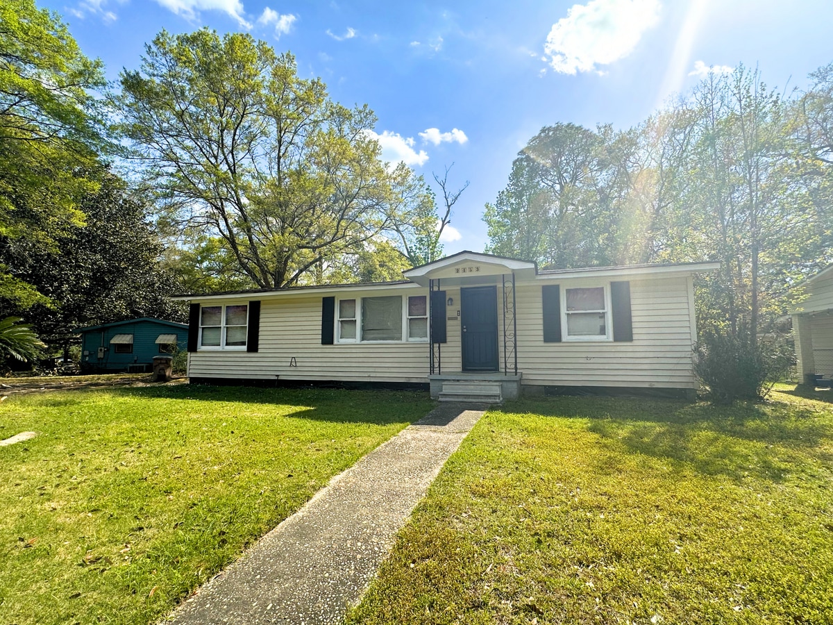 Photo - 2453 Pineway Dr N