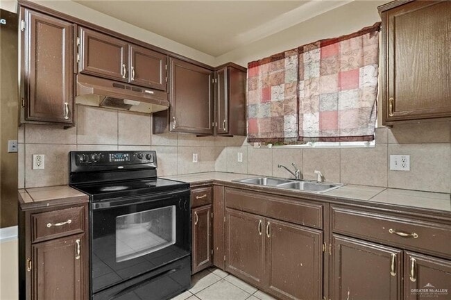 Photo - 6 McCormack Dr