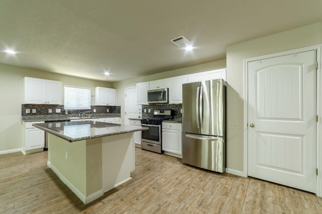 Photo - 10126 Relic Oaks