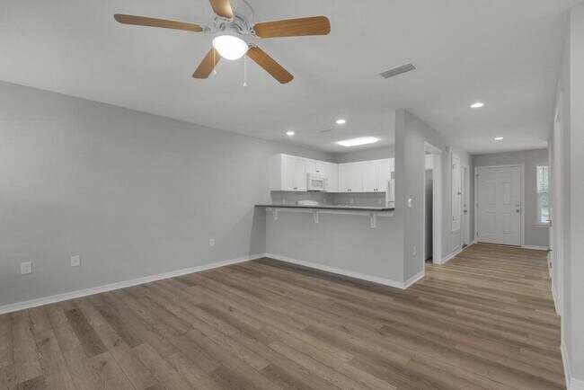 Photo - 2259 Whitman Ln