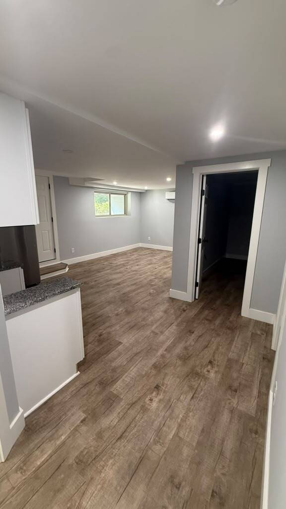 Photo - 1099 Center St SW