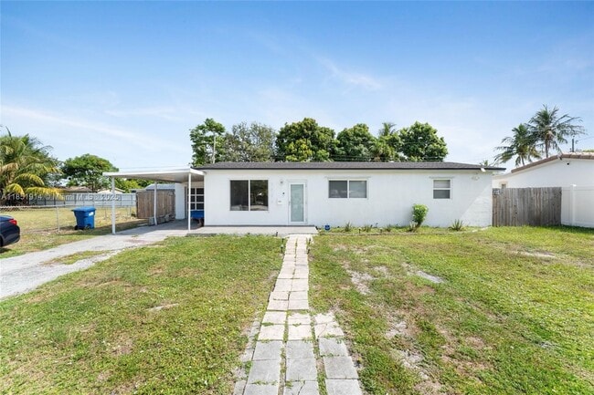 Building Photo - 1111 NE 211th Ter Rental