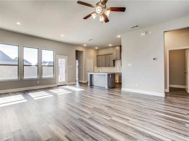 Photo - 1605 Canals Dr