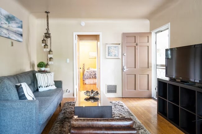 Photo - 4965 Ellenwood Dr