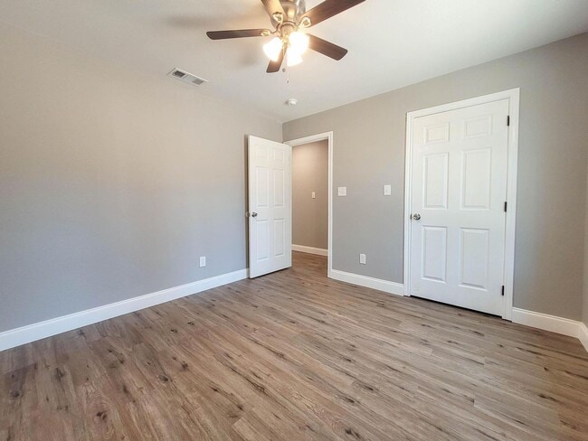 Photo - 1207 E 10th Ave
