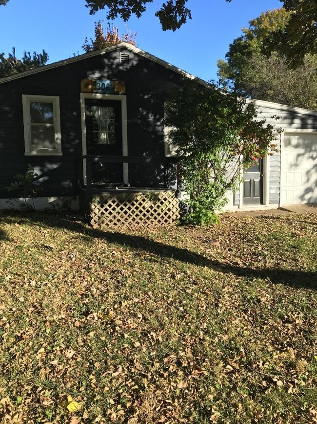 Photo - 306 S Kirkwood St