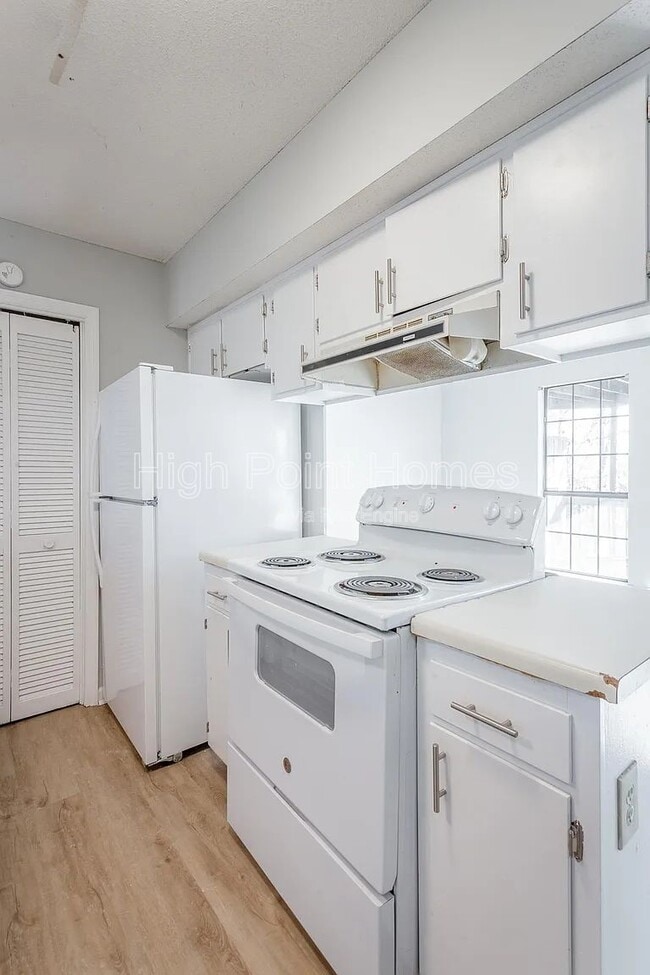 Photo - 3620 Idlewild Cir