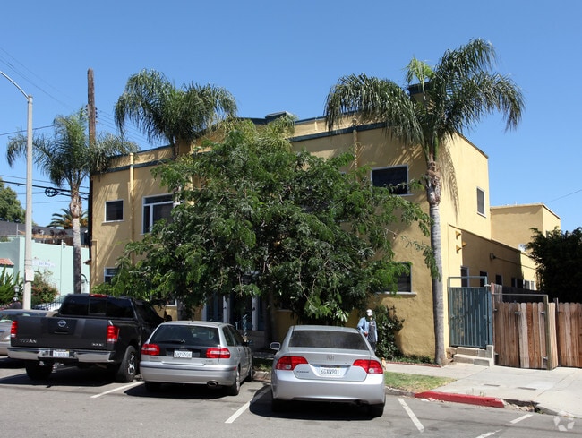 319 W 5th ST LONG BEACH, CA 90802