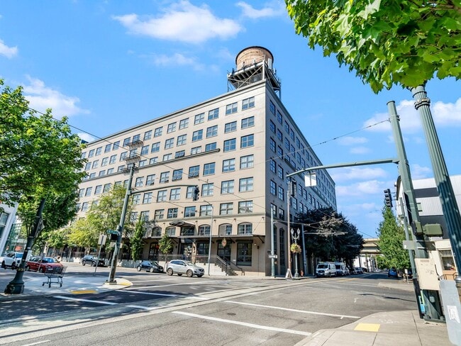 Building Photo - Marshall Wells - North facing Pearl District Loft w/parking/storage/ac Unit MW202