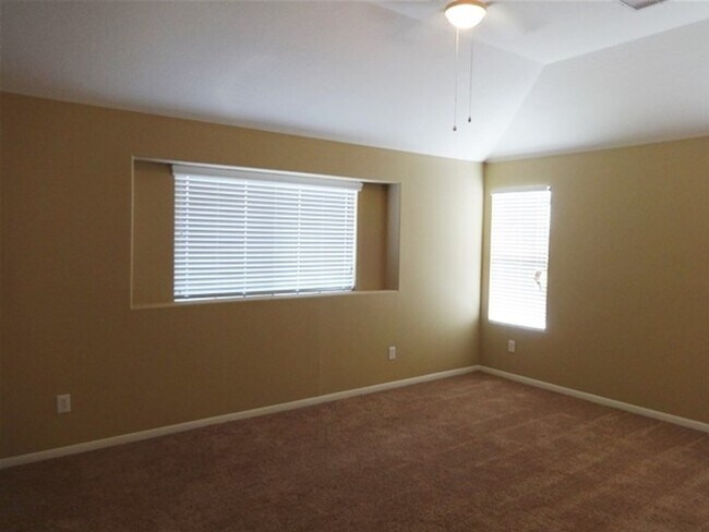 Photo - 19515 Providence Shore Way