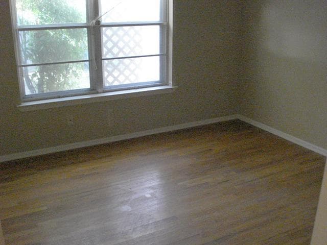 Photo - 1704 Cordell St