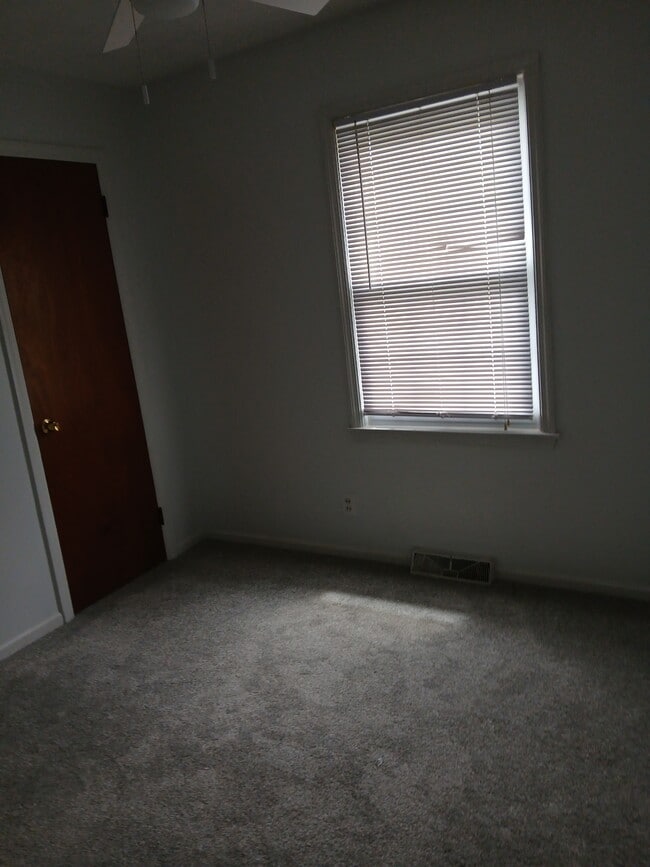 Photo - 141 Burwood Pl