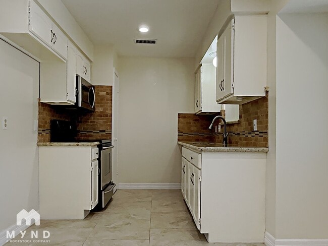 Photo - 10503 Kirkdale Dr