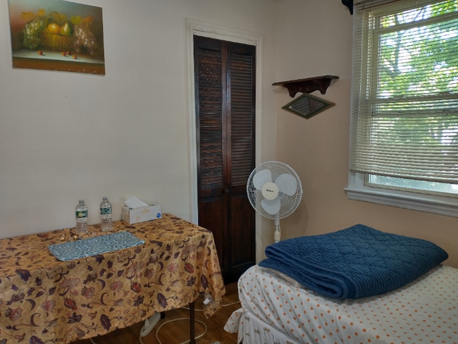 Photo - 1843 Fairhaven Rd