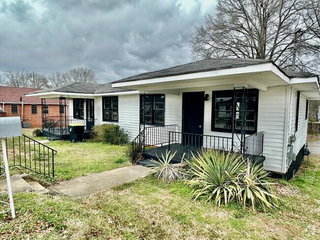 Building Photo - Cedartown Rental