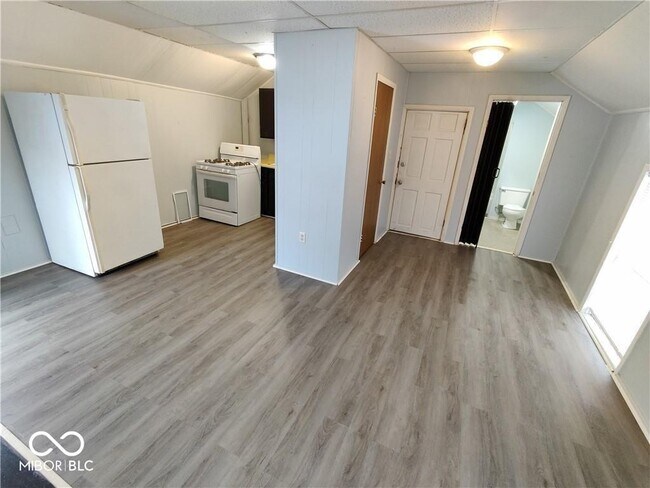 Photo - 617 W Franklin St Unit Studio 3