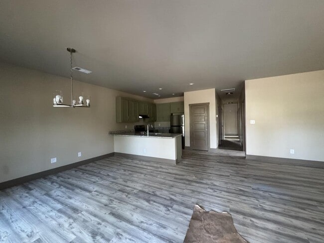 Photo - 50 Richardson St