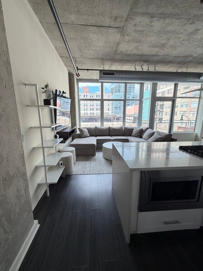 Photo - 50 E 16th St Unit 415