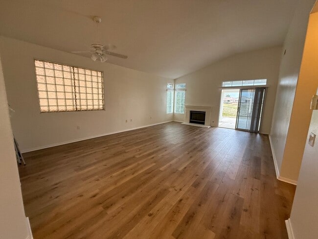 Photo - Wyndham Rose in AV, 2 Bedrooms,2 Bathrooms + Den, Gated Community,