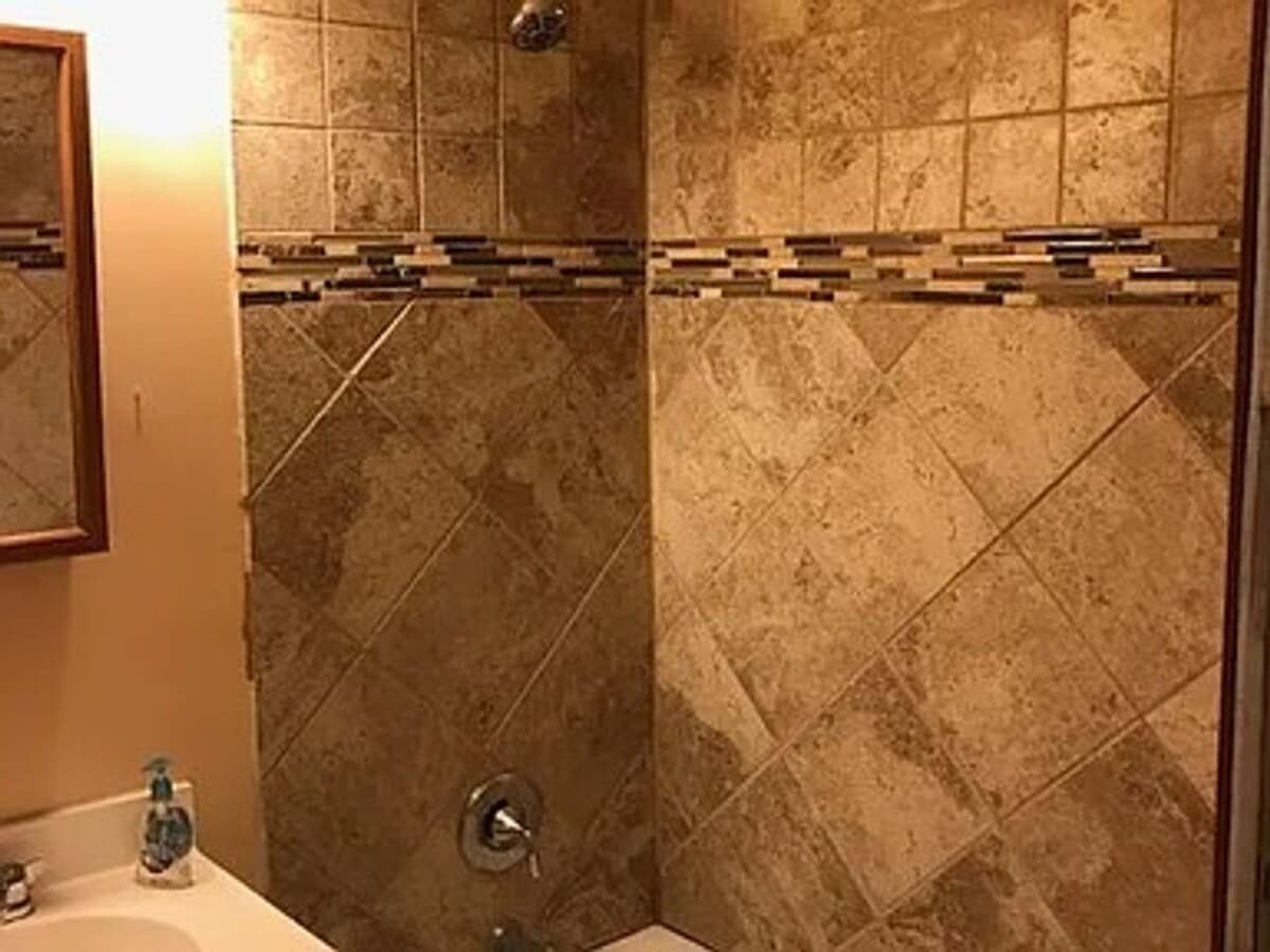 Photo - CHARMING ONE LEVEL HOME W/ GARAGE! W/S/G INCLUDED!