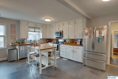 Photo - 2716 Hastings Rd SW