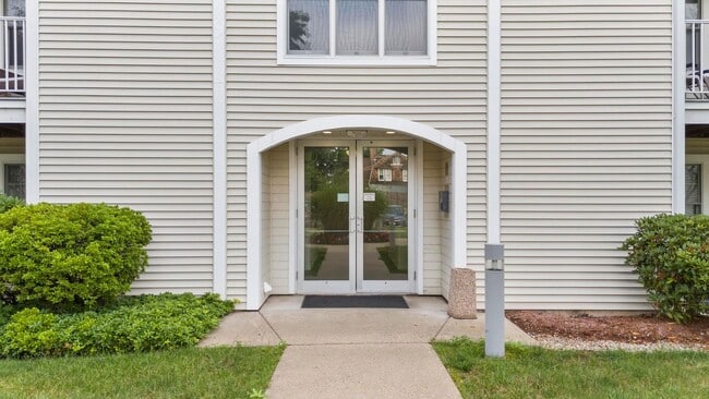 Photo - Bay Point Apartments