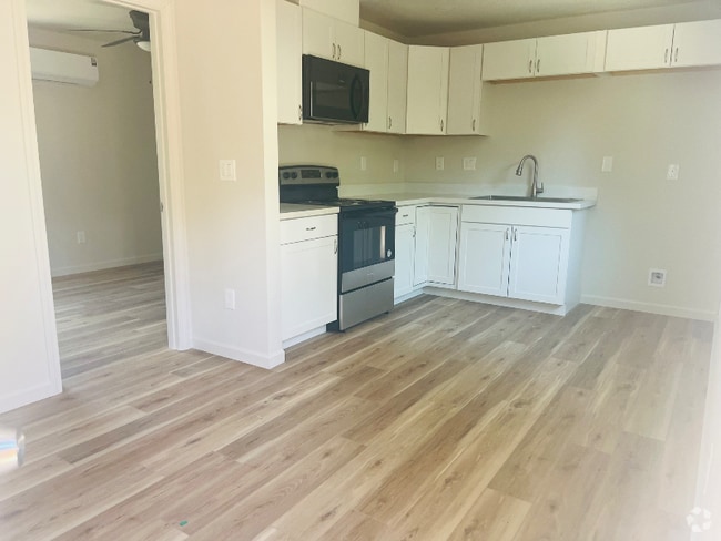 Building Photo - 720 El Vecino Ave Unit 724 El Vecino Ave Modesto CA 95350 Rental