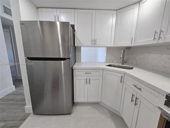 Photo - 4550 NW 9th St Unit 311E