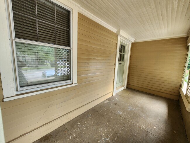 Photo - 1902 College St Unidad 1902