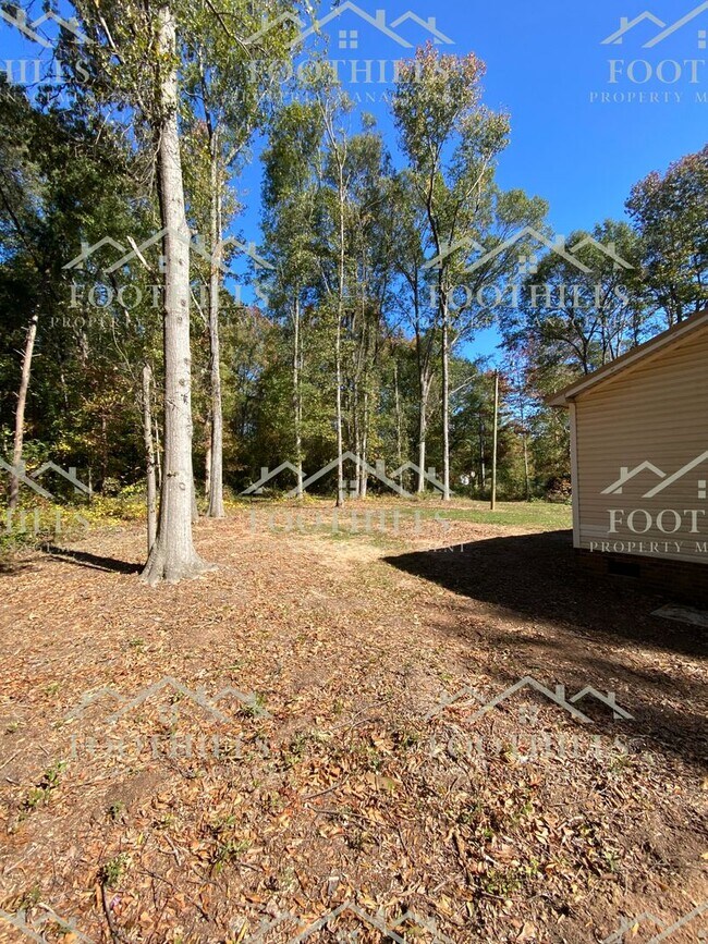 Spacious 4Bedroom Doublewide with Master House House Rental in