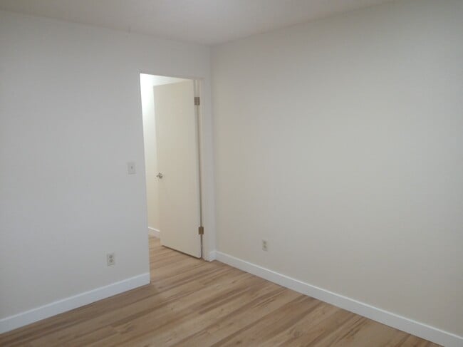 Photo - 7622 Chinook Ave