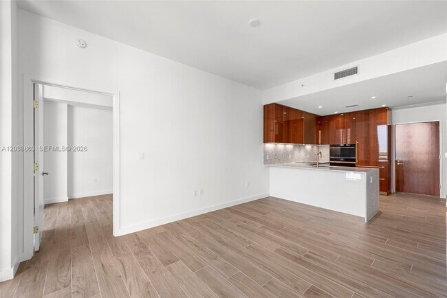 2678 Tigertail Ave Unit 1005