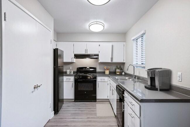 Photo - Oak Park Townhomes