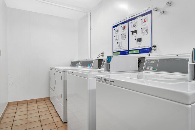 Photo - The Somerset Apartments