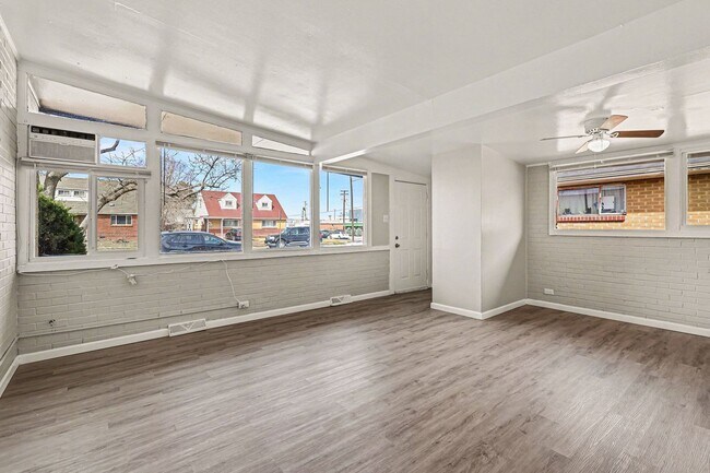 Photo - Newly Renovated 2Bed/1Bath Duplex in Park Hill