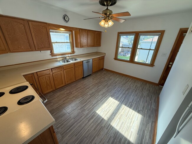 Photo - Caleb Hyatt - Tenant Placement Unit 3537