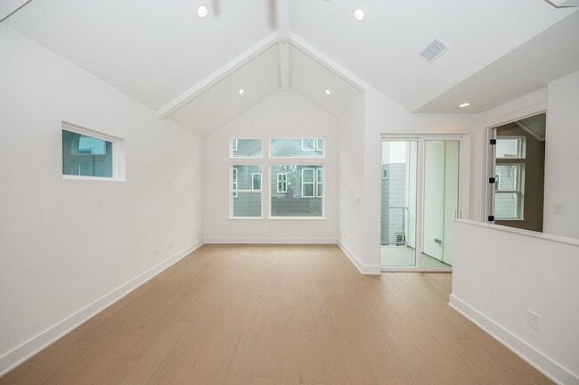 Photo - 1312 Heslep St