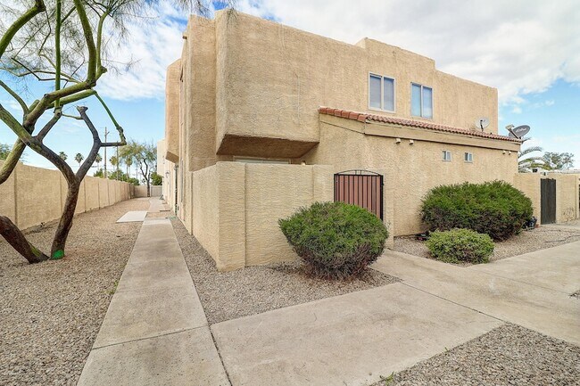 Photo - 17032 N 16th Dr
