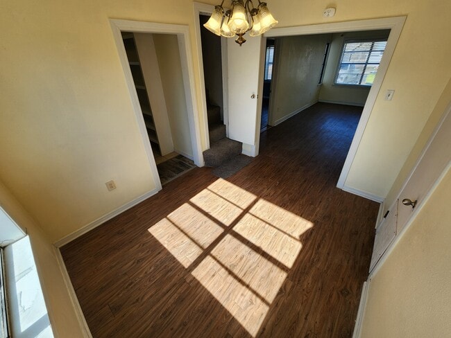 Photo - 1121 E Beverly St