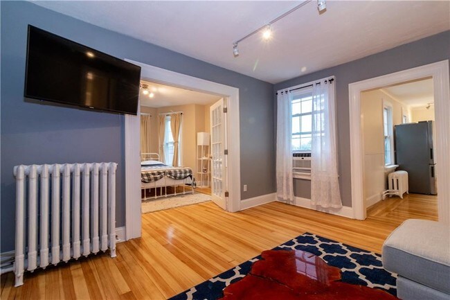 21 School St Unit 3