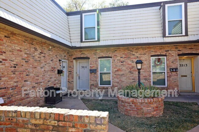 Photo - 3211 Villa Pl