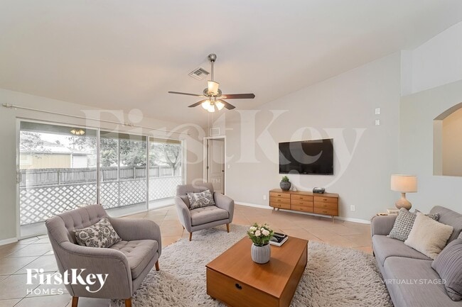 Photo - 2731 SW 2nd Ln