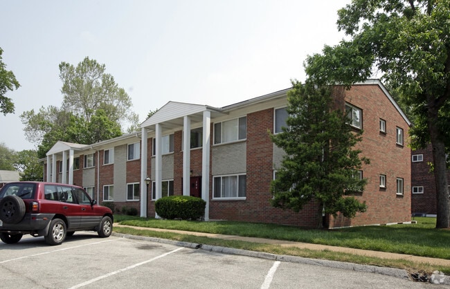 Woodson Park Apartments - Woodson Park Apartments