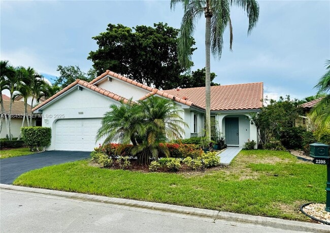 Building Photo - 2208 Charleston