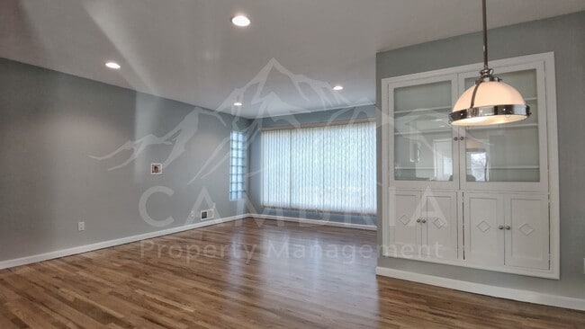 Photo - Beautiful 4 Bedroom Home in Sugarhouse