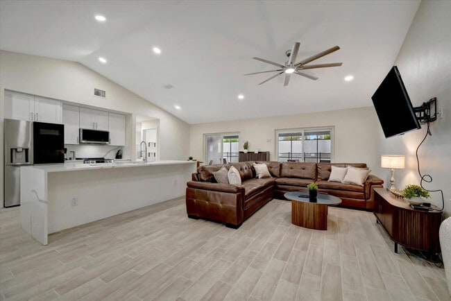 Photo - 7724 Simon Ridge Ct Unit SI ID1520116P