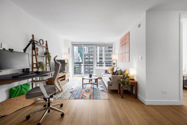 Building Photo - 70 W 37th St Rental