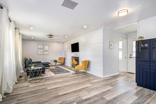 Photo - 1160 Helman Drive - Comfortable 3 Bed, 1.5 Bath Home in McKinley Terrace